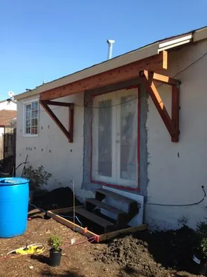 Villatoro & M Construction Logo