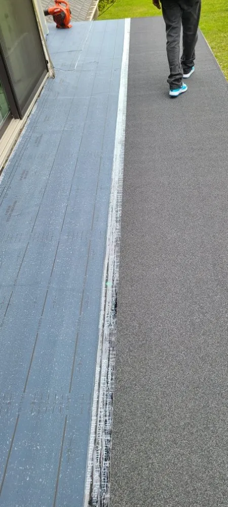 Slide of Villatoro Roofing