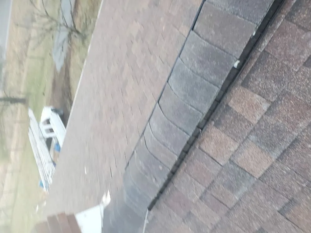 Slide of Villatoro Roofing