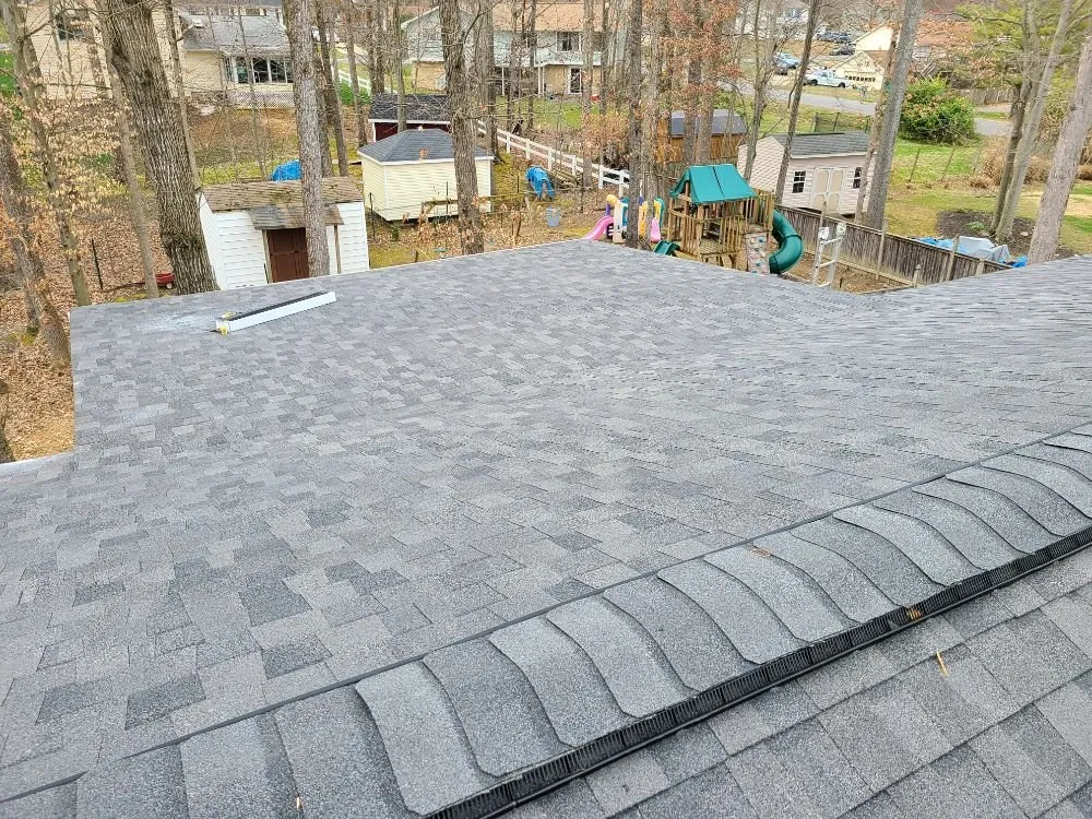 Slide of Villatoro Roofing