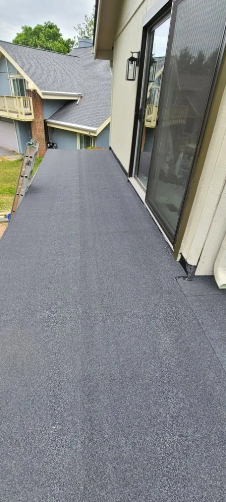 Slide of Villatoro Roofing