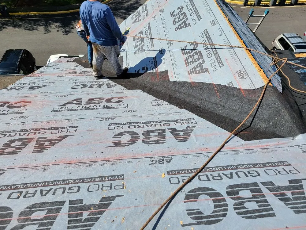 Slide of Villatoro Roofing