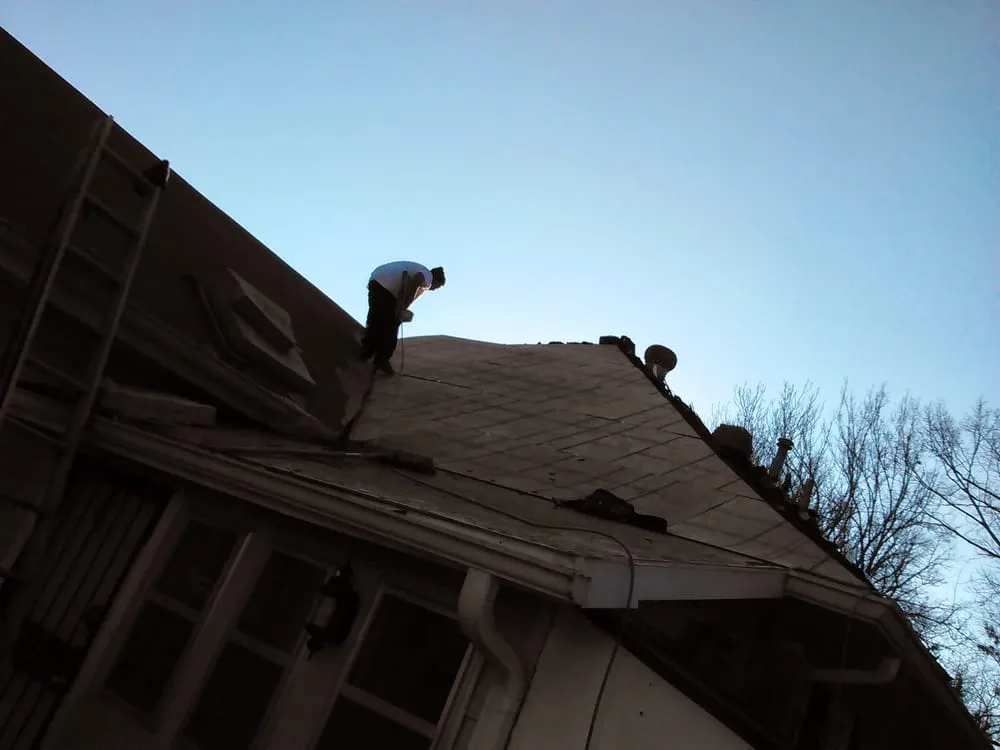 Slide of Villeda Roofing