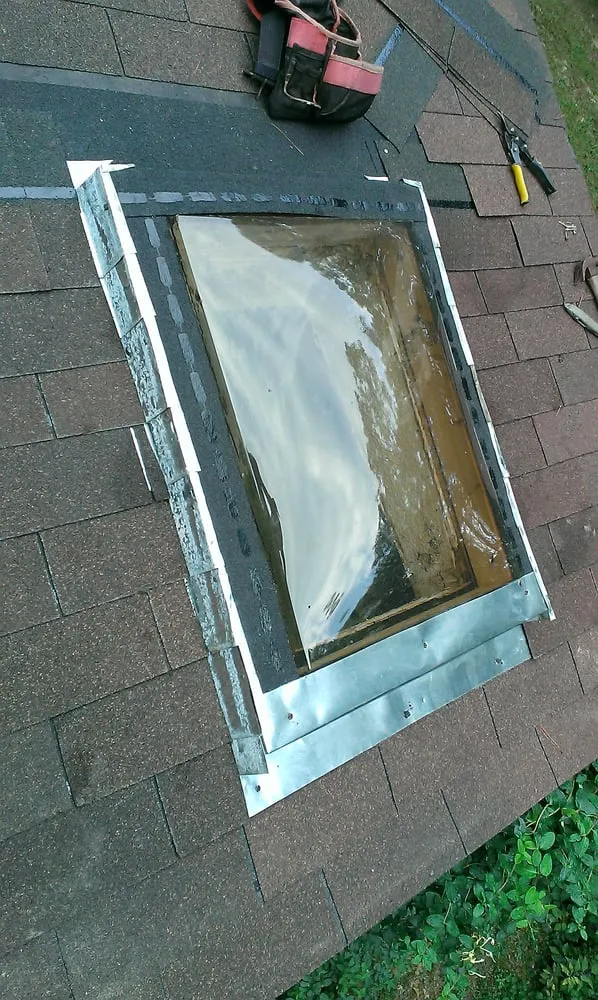 Slide of Villeda Roofing