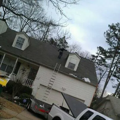 Slide of Villeda Roofing