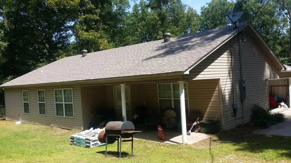 Slide of Villeda Roofing