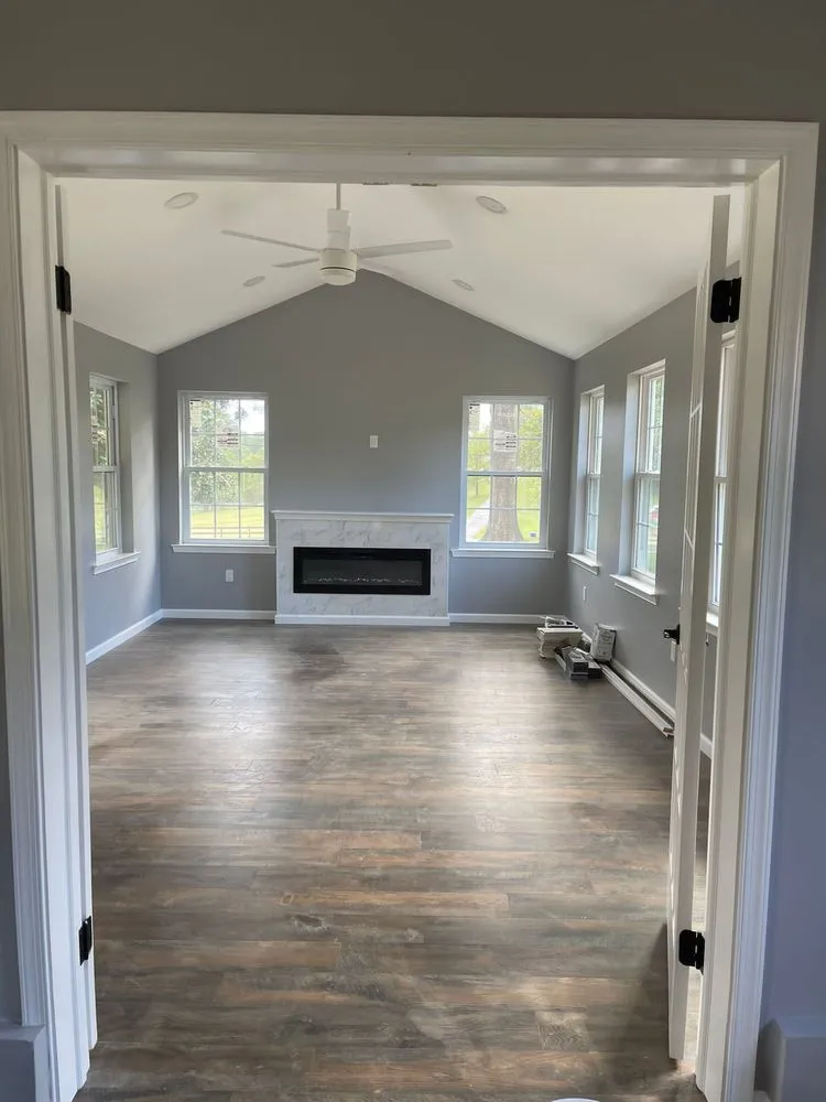 Slide of Vinis Renovation & Restoration