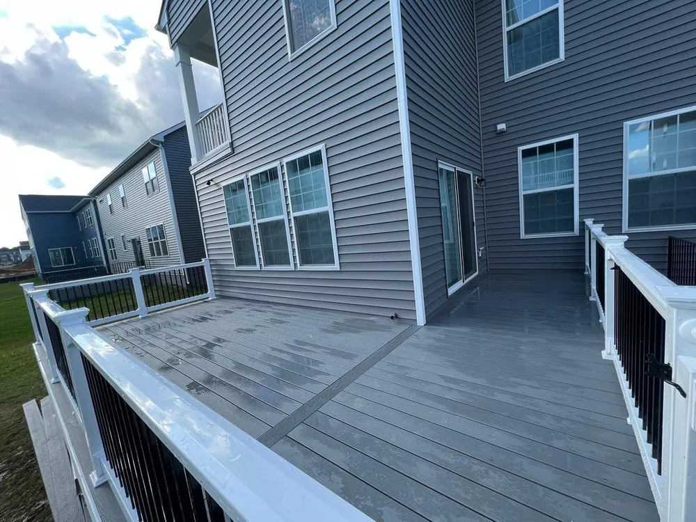 Slide of Vinis Renovation & Restoration