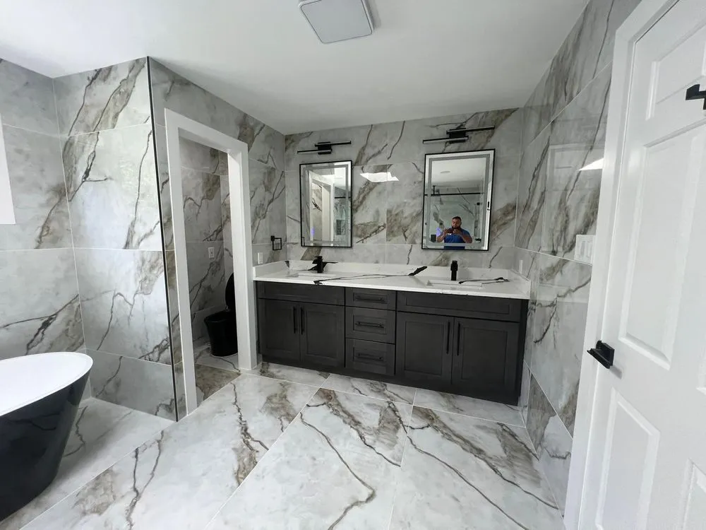 Slide of Vinis Renovation & Restoration