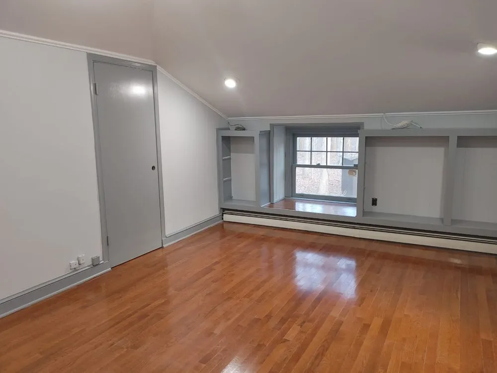 Slide of Vinis Renovation & Restoration