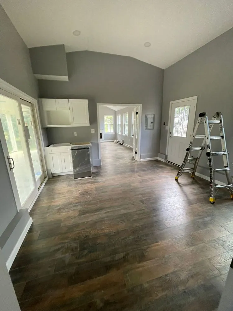 Slide of Vinis Renovation & Restoration