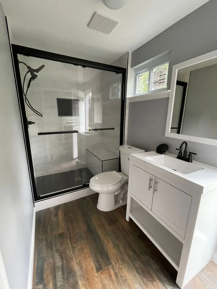 Slide of Vinis Renovation & Restoration