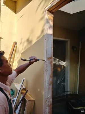 Vinnys Home Remodeling & Repair Logo