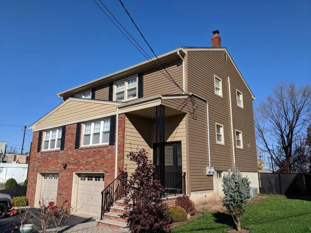 Slide of Vinyl Master Home Improvement