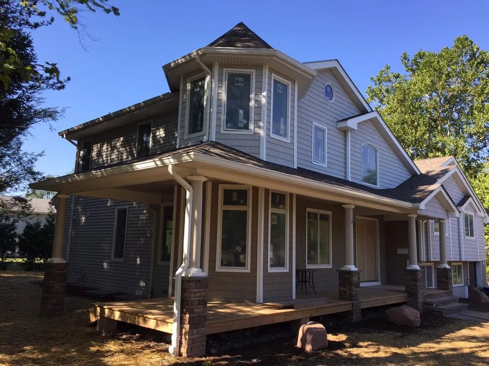 Slide of Vinyl Master Home Improvement