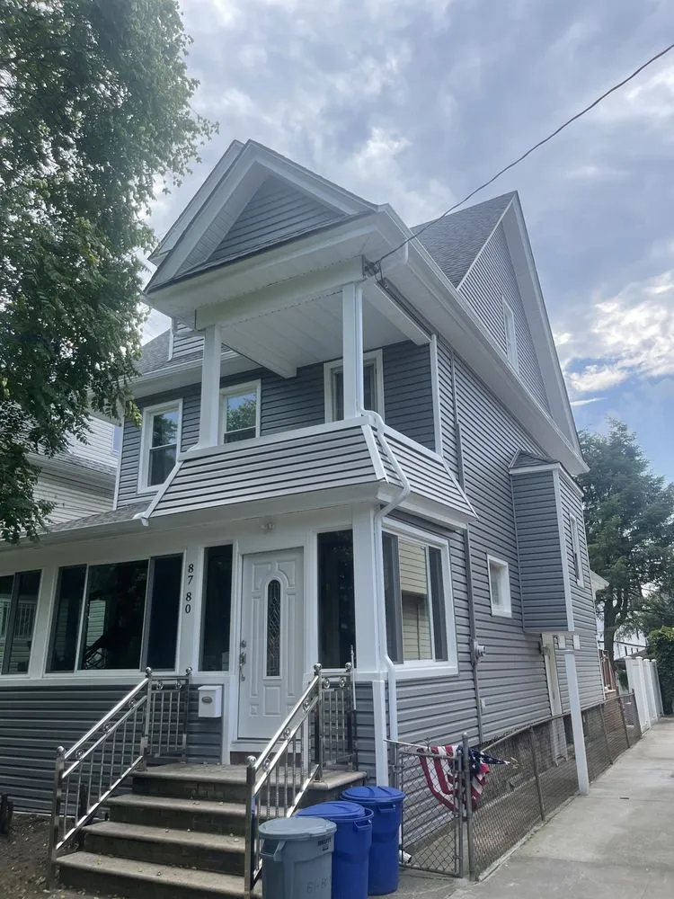 Slide of Vinyl Pro Contracting