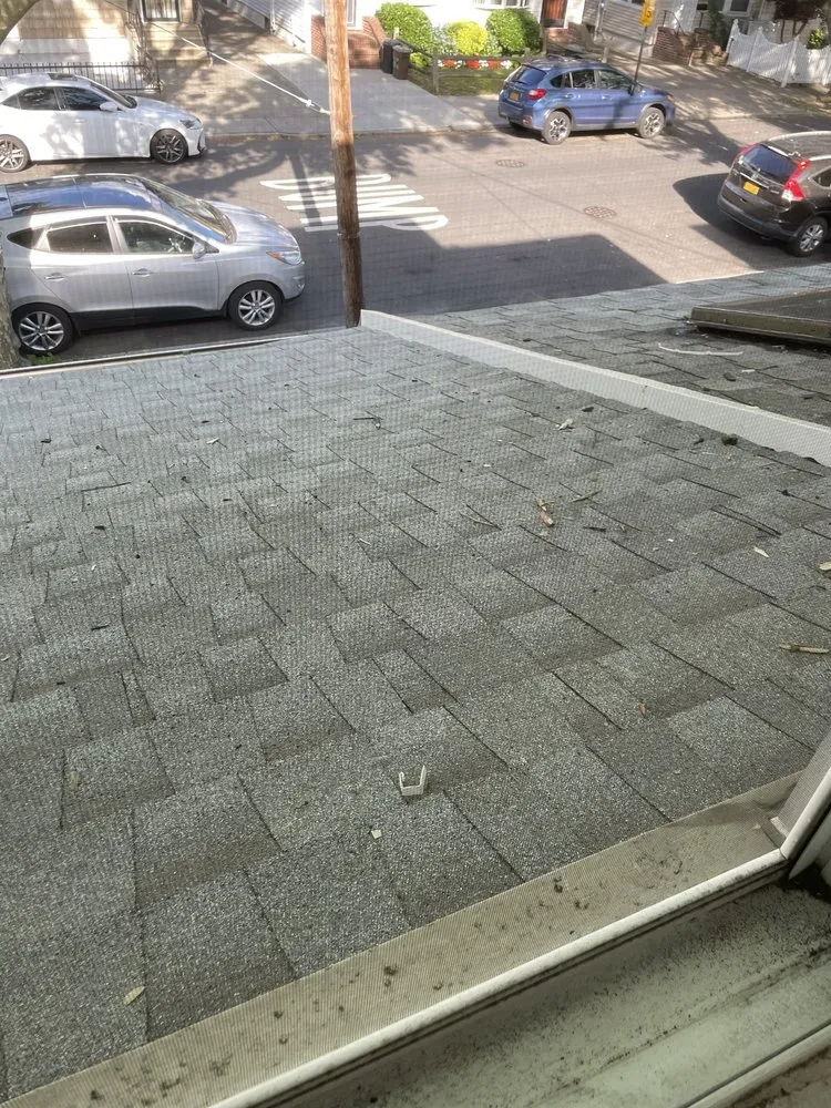 Slide of Vinyl Pro Contracting