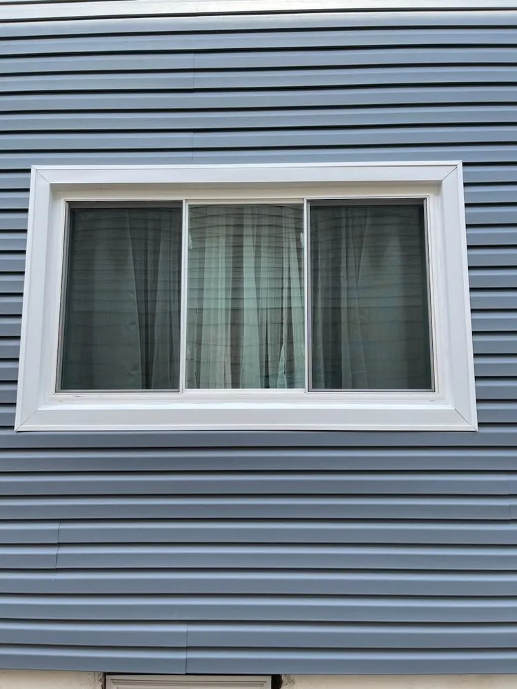 Slide of Vinyl Pro Contracting