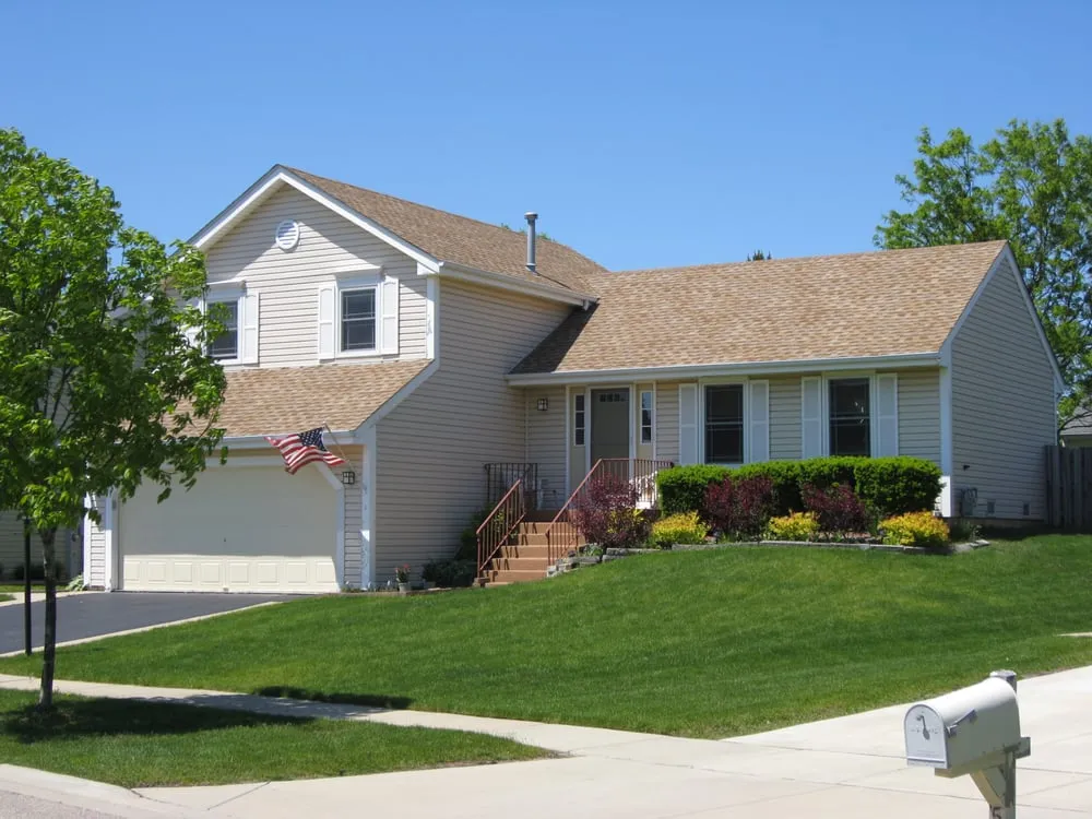 Slide of Vinyltech Inc