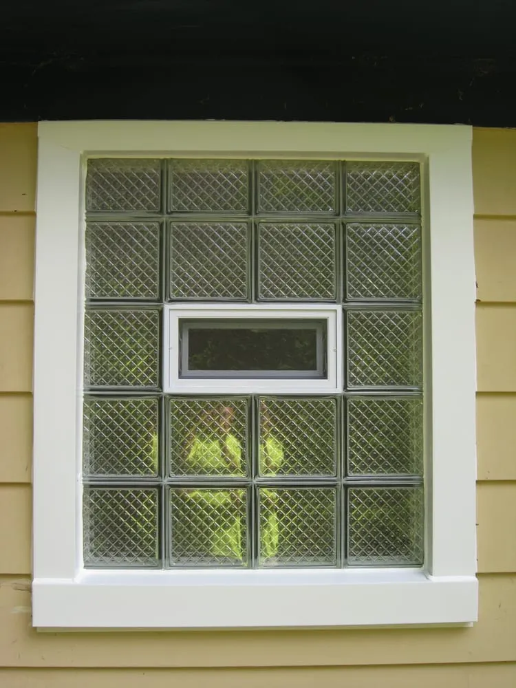 Slide of Vinyltech Inc