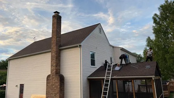 Virginia’s Roofing Expert Logo