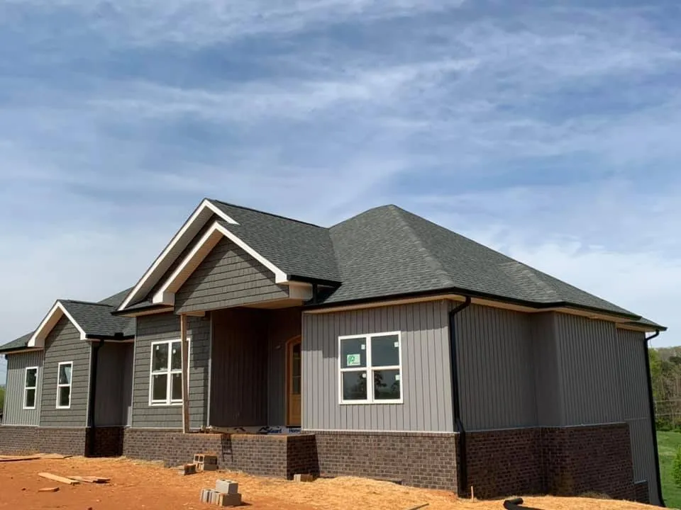 Trusted residential roofing service experts serving Friendsville, TN - Vision Construction