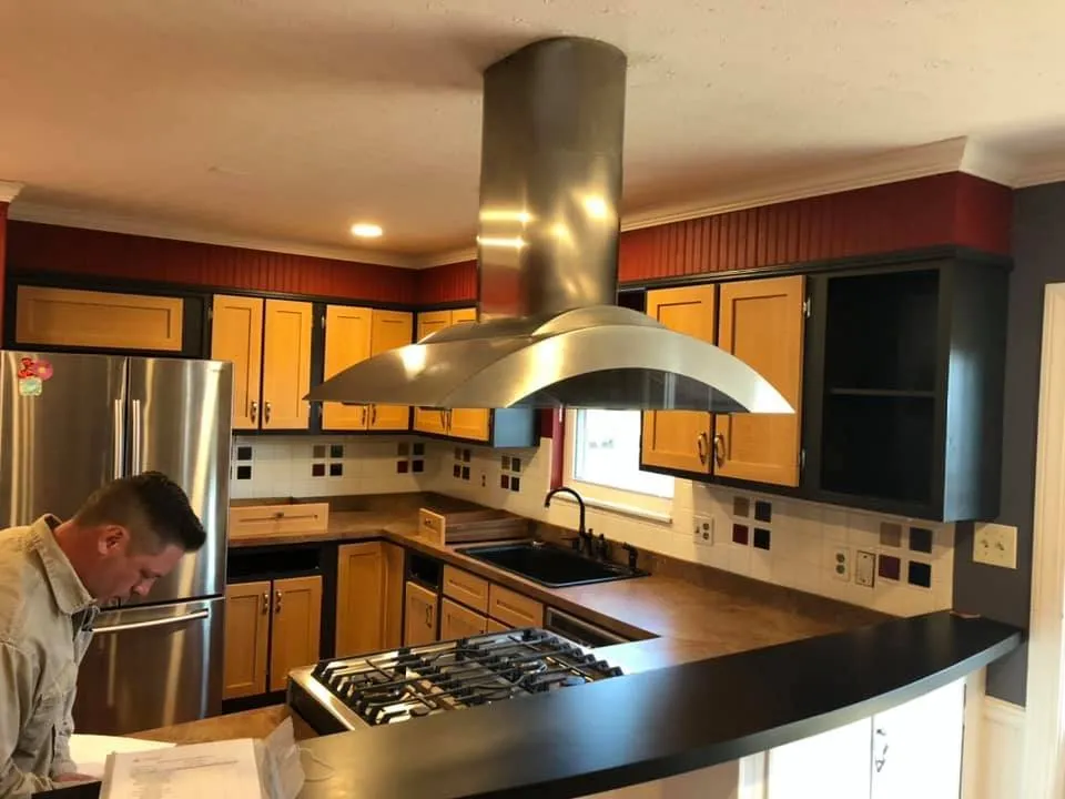 Local metal roofing installation experts serving Friendsville, TN - Vision Construction