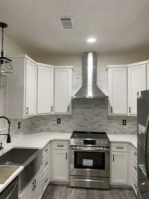 Visionary Homes and Investments Logo