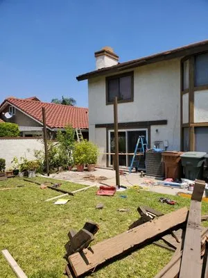 Visions Construction Logo