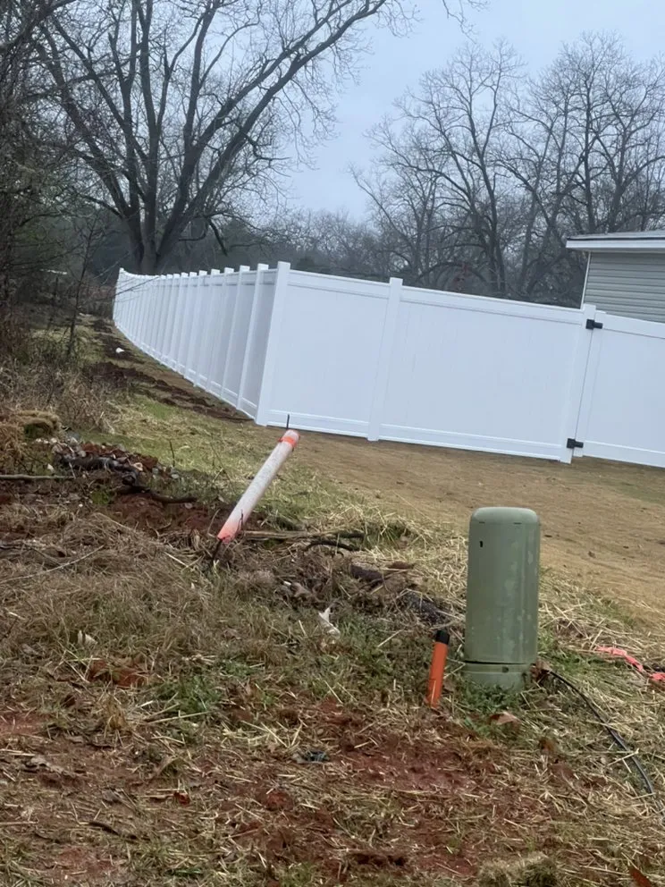 Slide of Vista Fence & Roofing