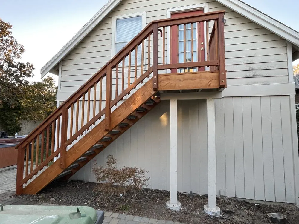 Slide of Vista Roofing