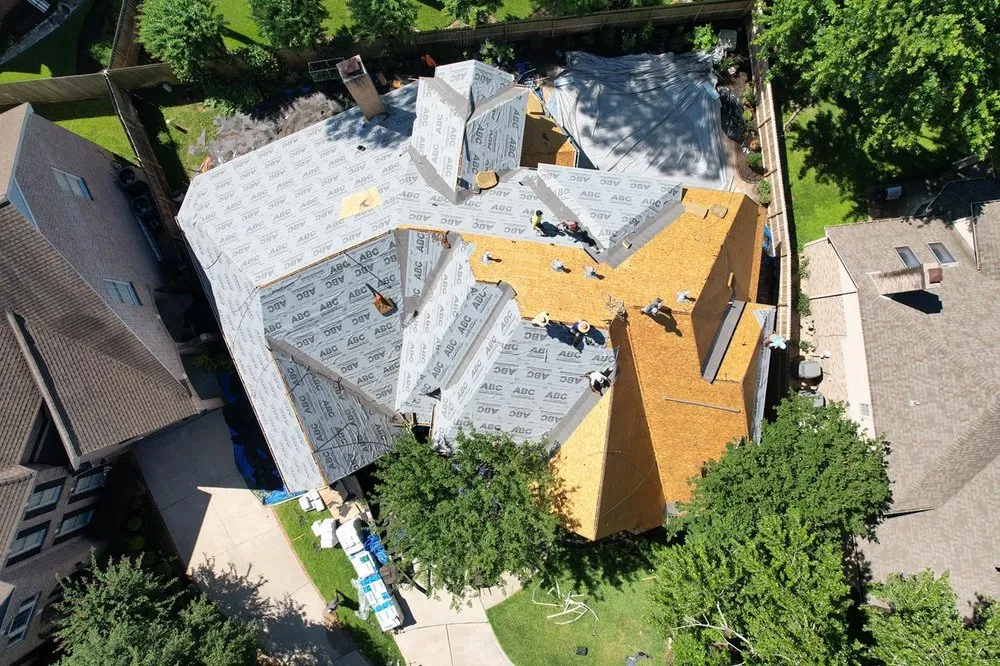 Slide of Vista Roofing and Restoration