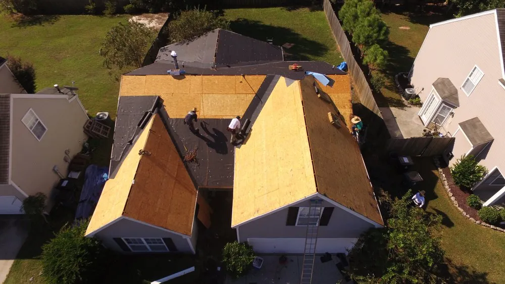 Slide of Vista Roofing