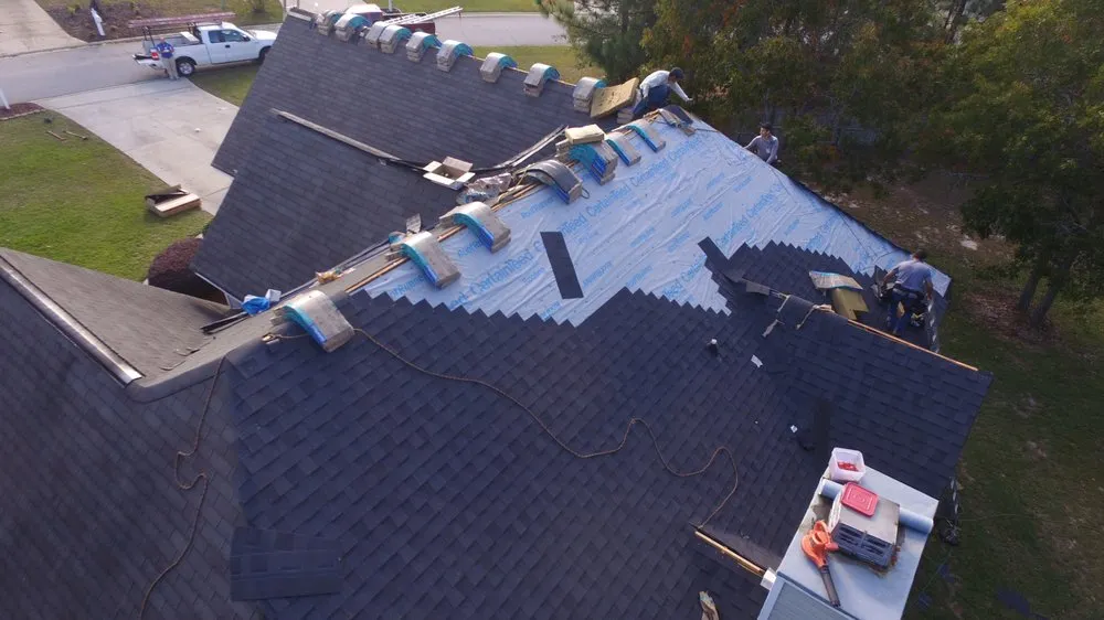 Slide of Vista Roofing