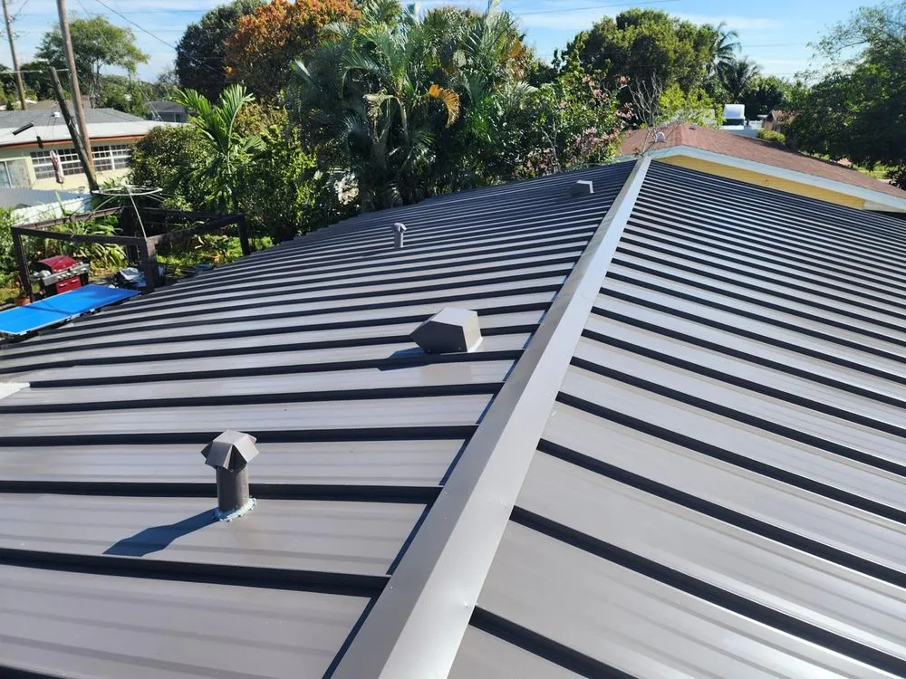 Slide of Vistaguard Windows and Roofing