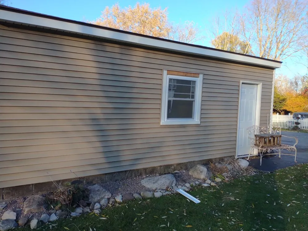 Slide of Vitello's Cleaning Services