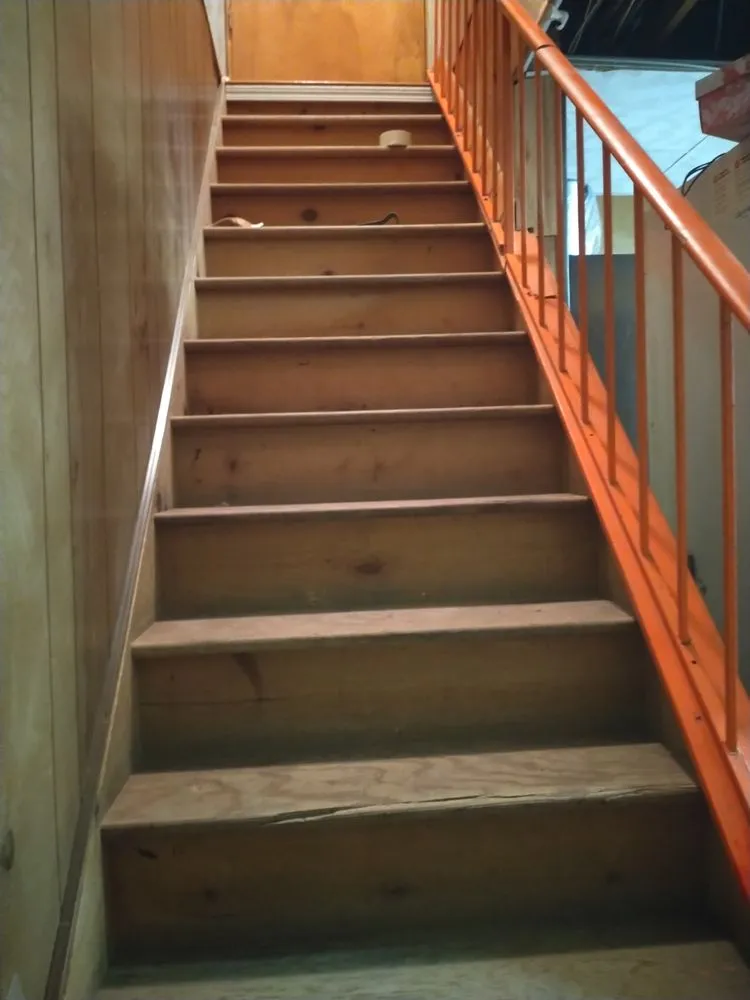 Slide of Vitello's Cleaning Services