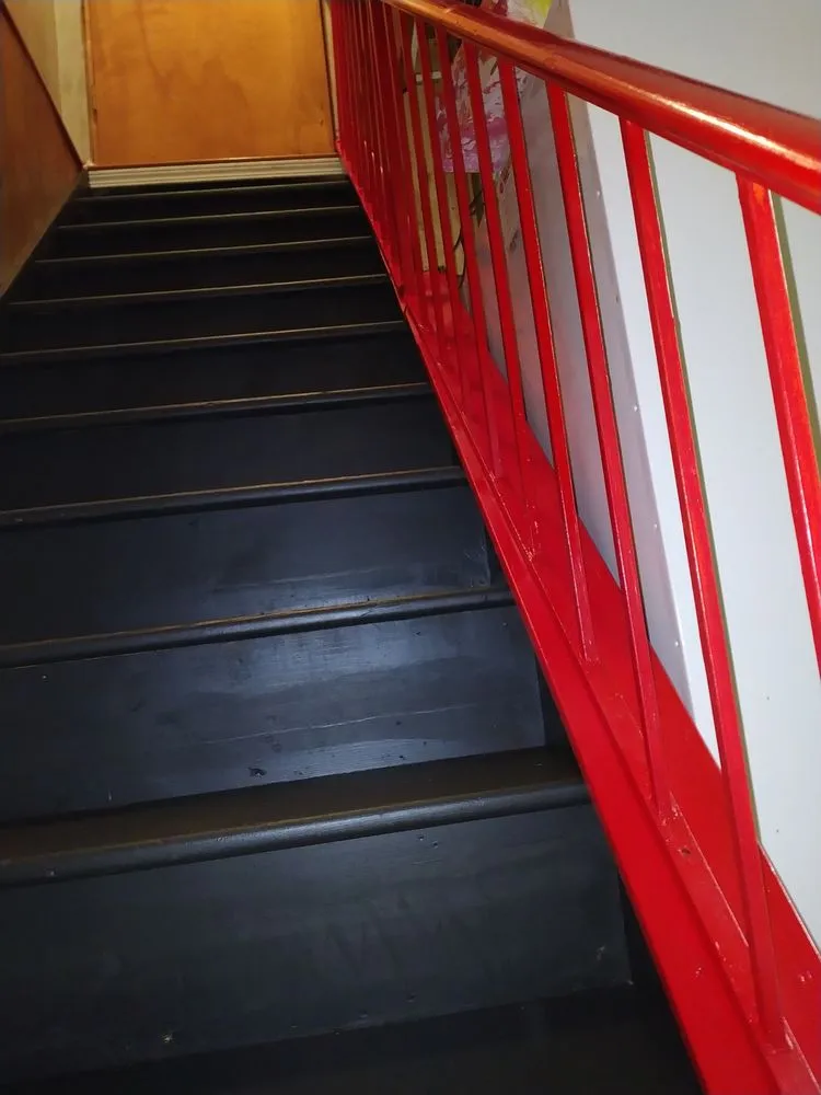 Slide of Vitello's Cleaning Services