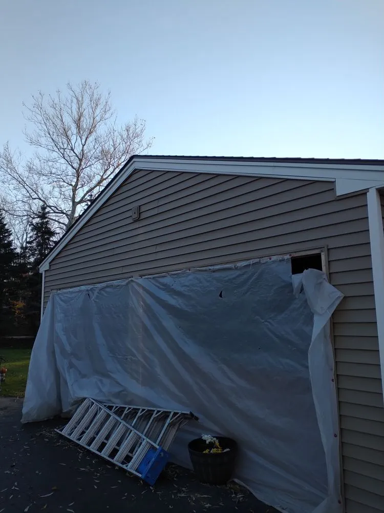 Slide of Vitello's Cleaning Services