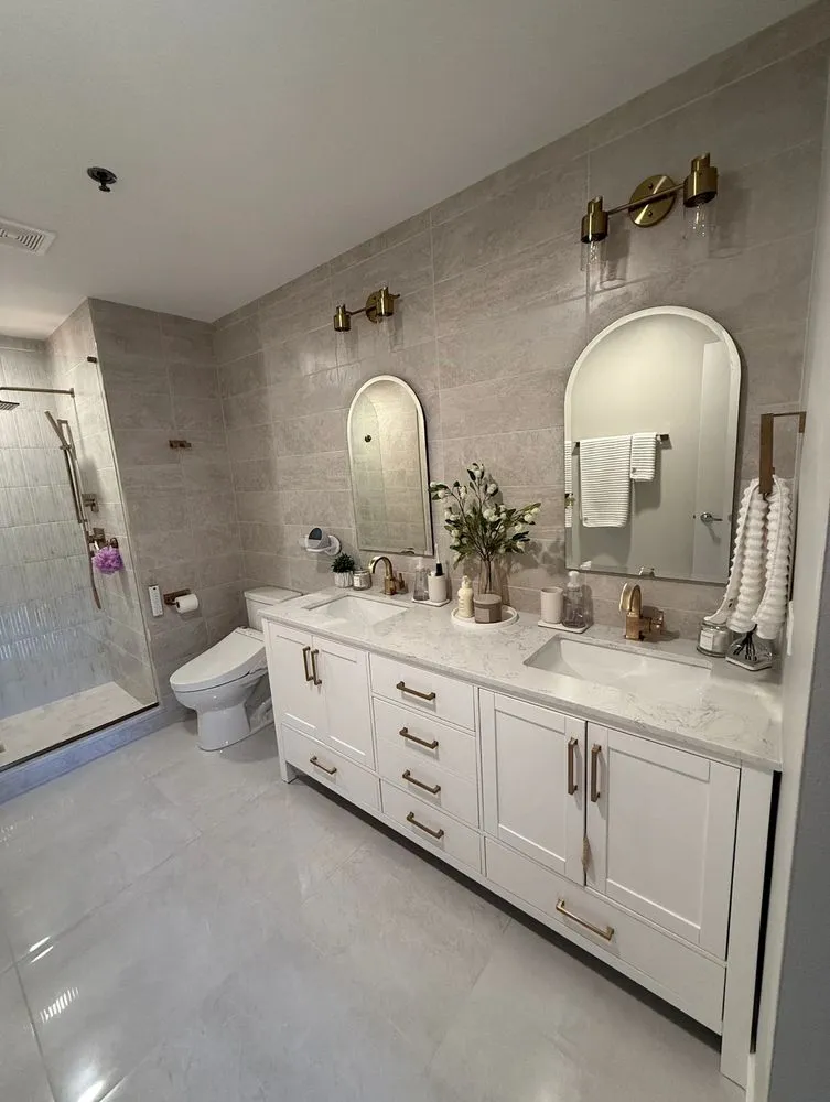 Slide of Viva Construction Group