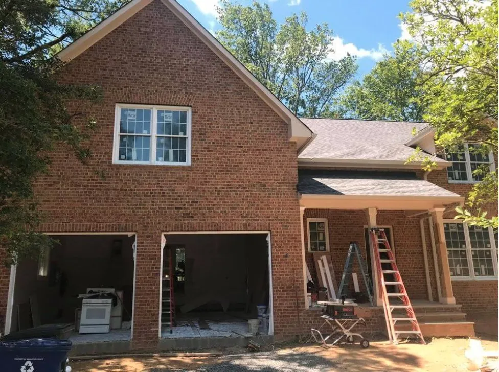 Slide of Vjoya Construction