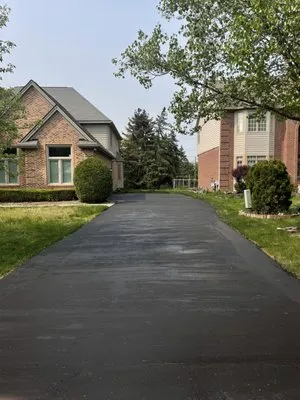 V&L Roofing Sealcoating Renovation