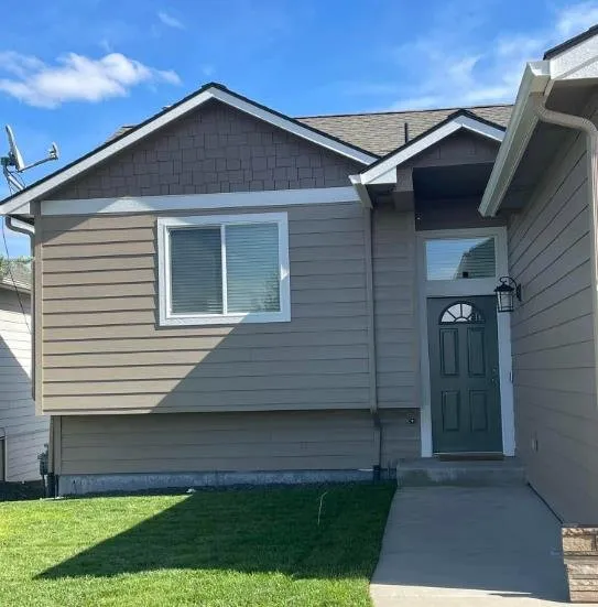 Slide of Volro Construction