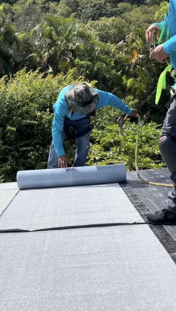 Slide of Voyager Roofing