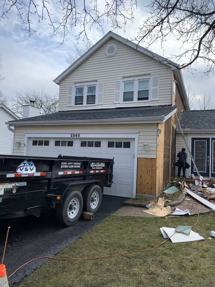 Slide of V&V Exteriors & Remodeling Co