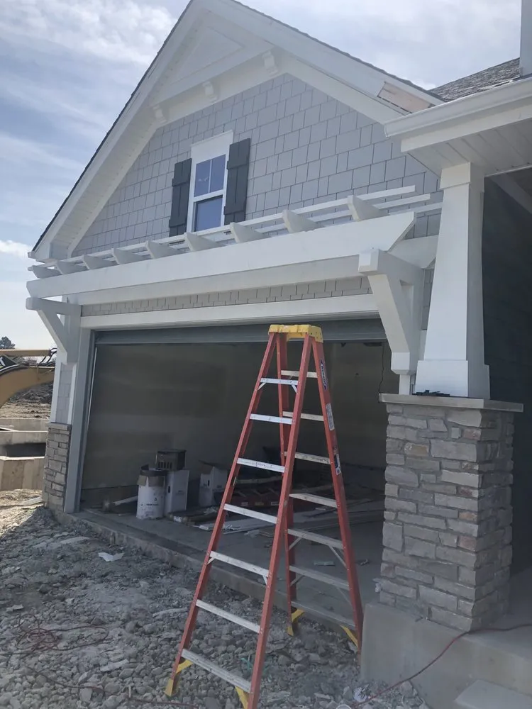 Slide of V&V Exteriors & Remodeling Co