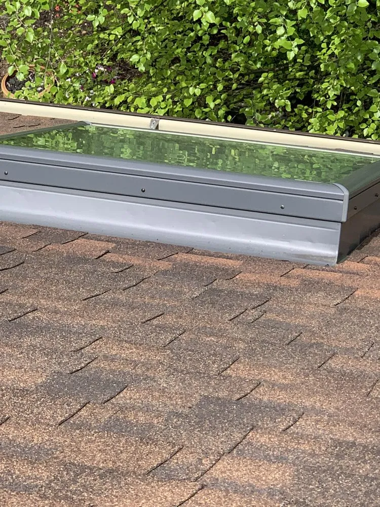 Slide of V&V Exteriors & Remodeling Co