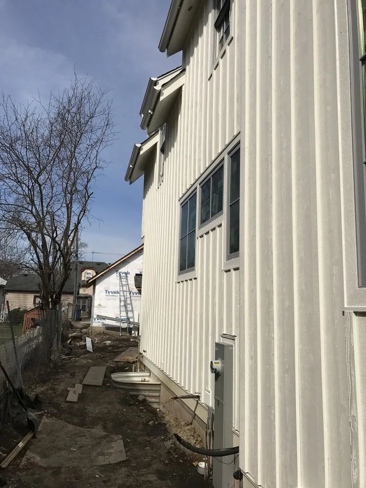 Slide of V&V Exteriors & Remodeling Co