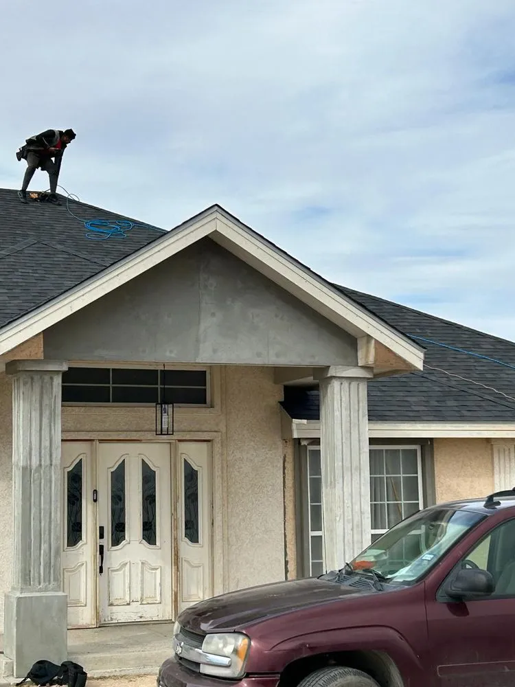 Slide of V&V Roofing & Construction