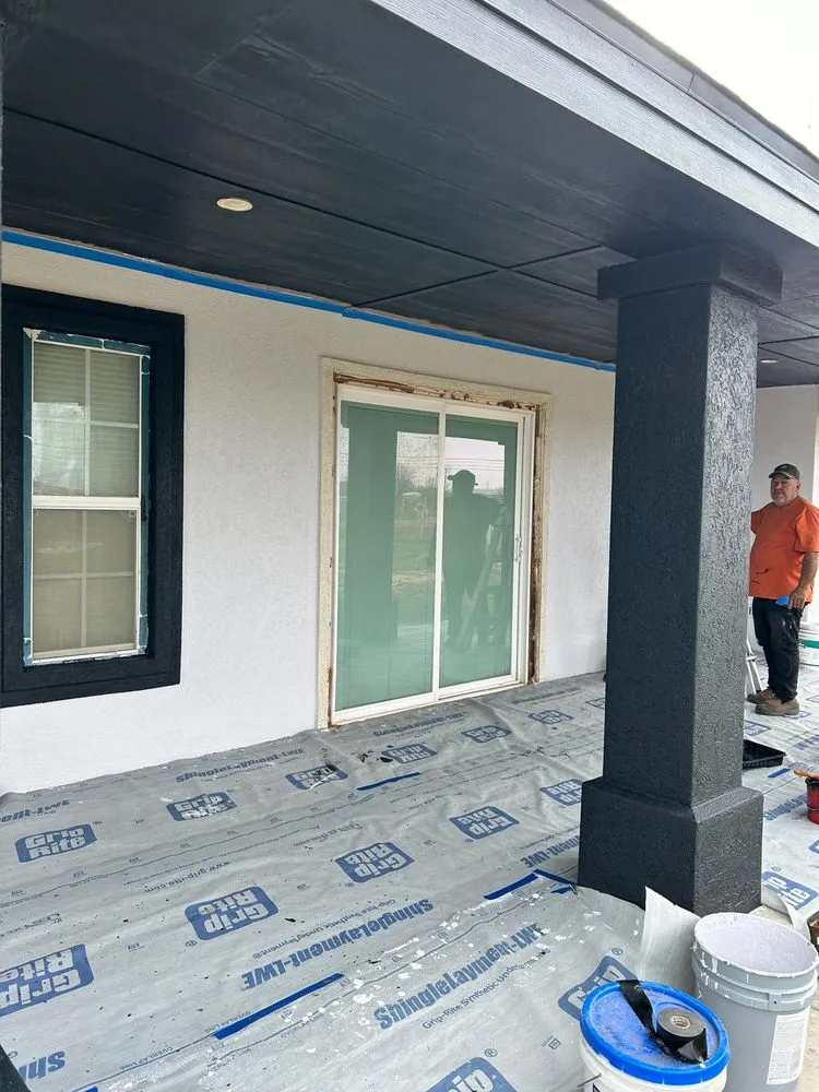 Slide of V&V Roofing & Construction